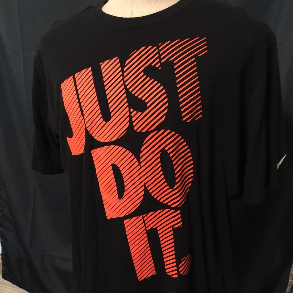 Men’s Nike Black XL “Just Do It” T-Shirt